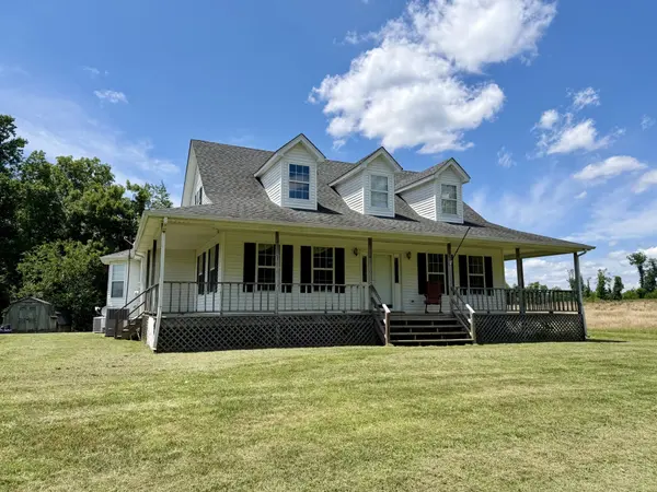 715 Clark Hollow Rd, Whitleyville, TN 38588