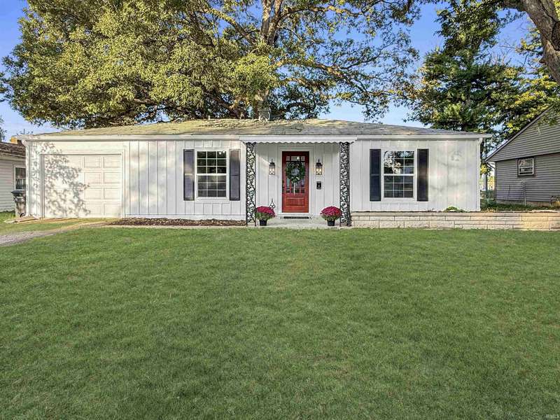 2202 Summerfield DR, Lafayette, IN 47909