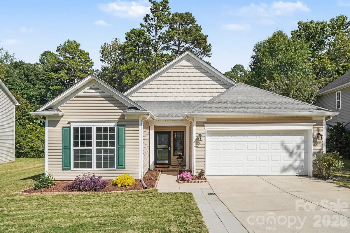 1016 Breakmaker LN, Indian Trail, NC 28079