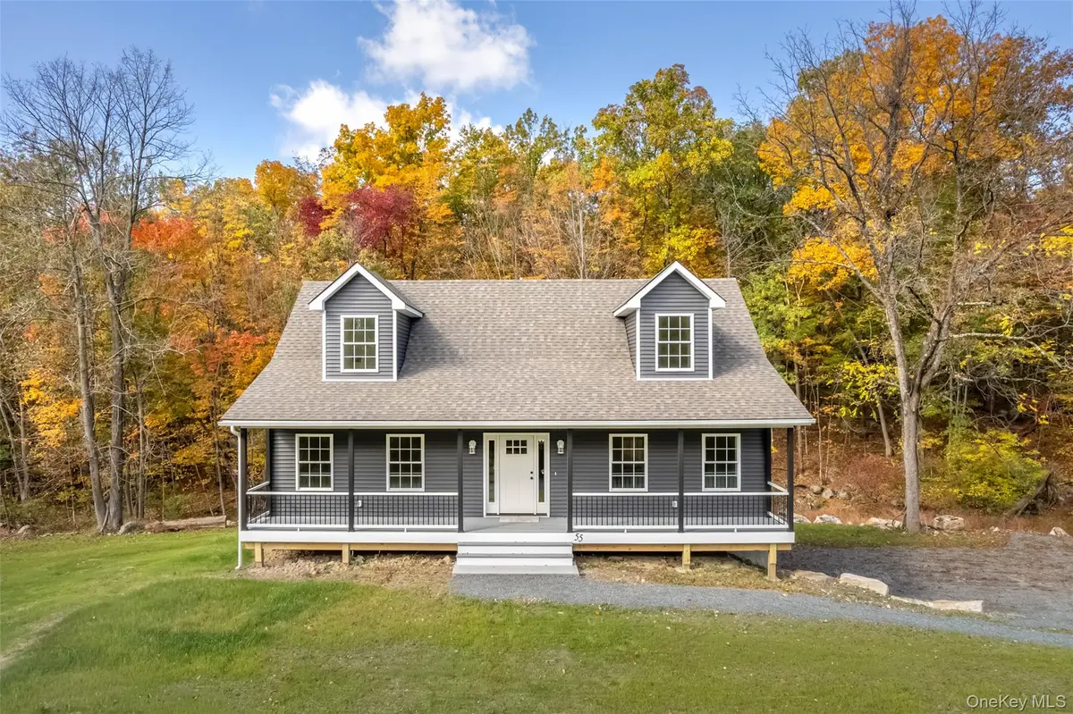 55 Sheldon RD, Pine Bush, NY 12566
