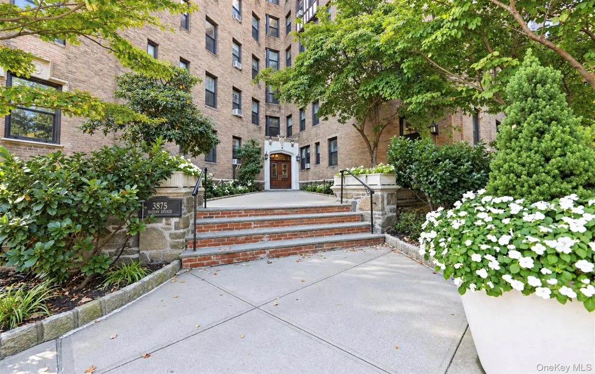 3875 Waldo AVE #2C, Bronx, NY 10463