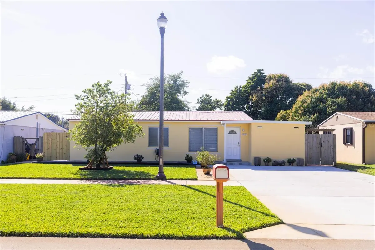 2028 BRIDGEMAN DR, West Palm Beach, FL 33409