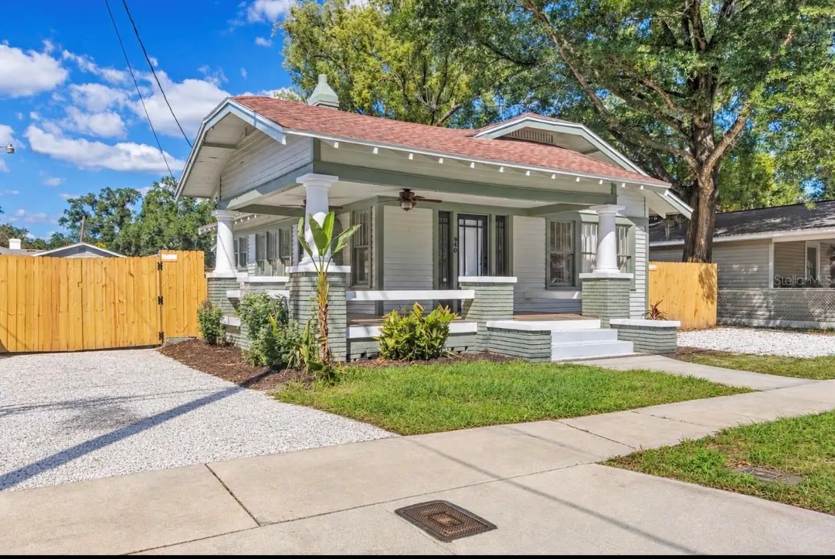 910 E NORTH BAY ST, Tampa, FL 33603