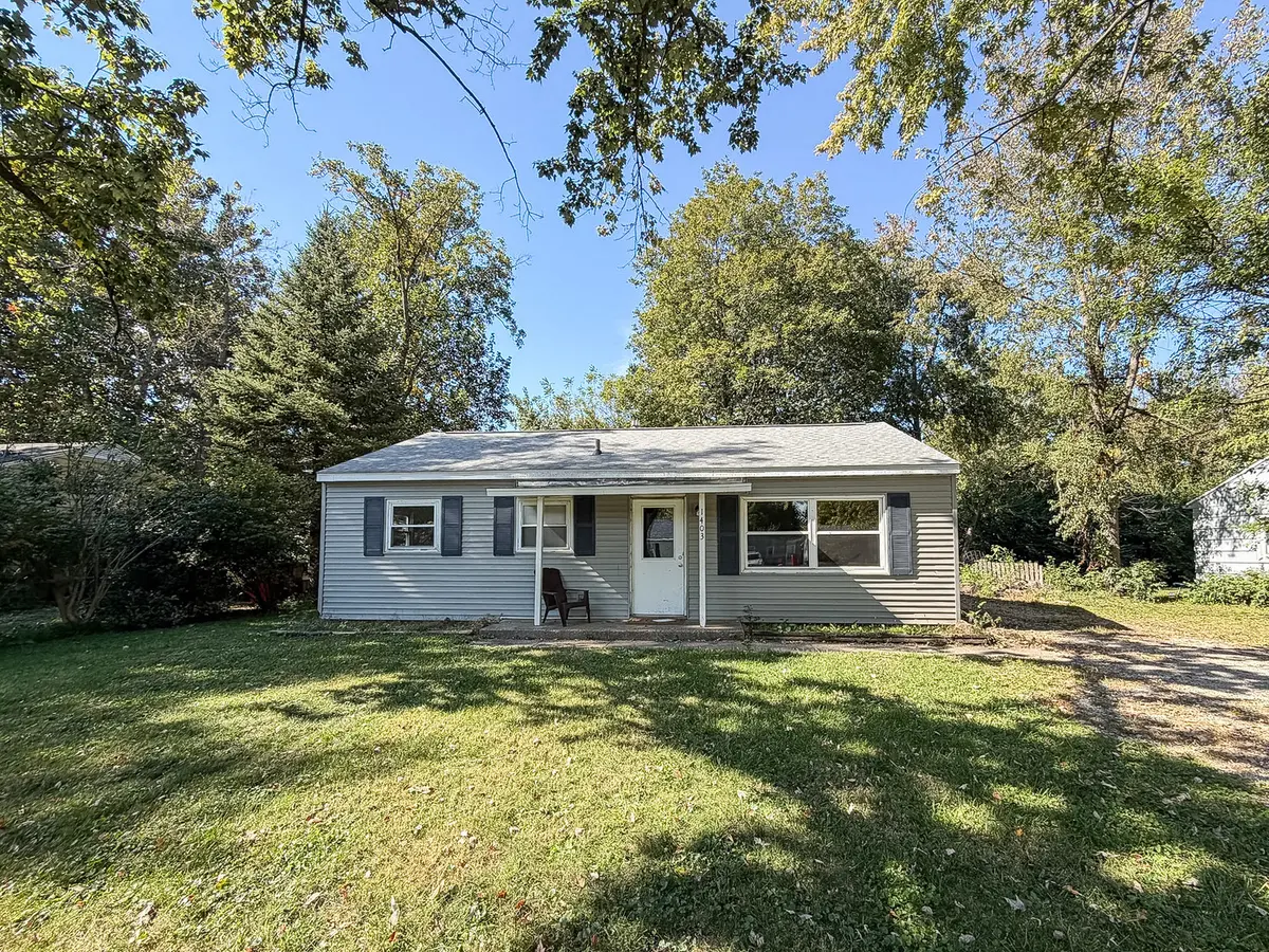 1403 Glendale DR, Champaign, IL 61821
