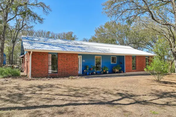 131 Laura LN, Bastrop, TX 78602