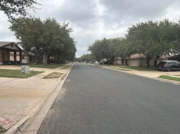 16217 Copper Leaf LN, Leander, TX 78641