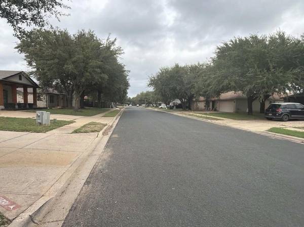 16217 Copper Leaf LN, Leander, TX 78641