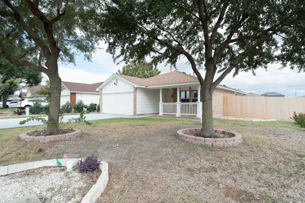500 Mitchell DR, Hutto, TX 78634