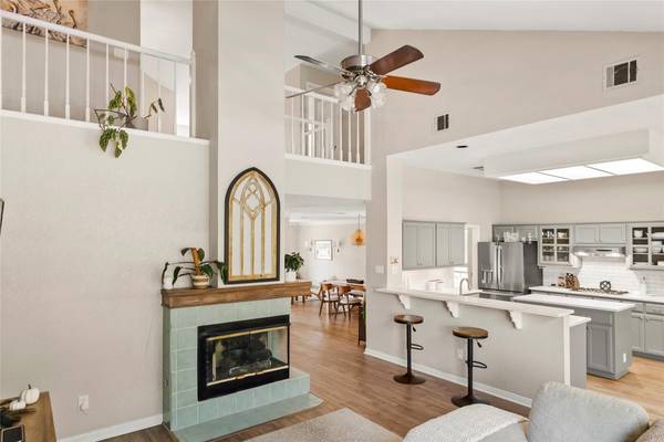 7500 Lobelia DR, Austin, TX 78729