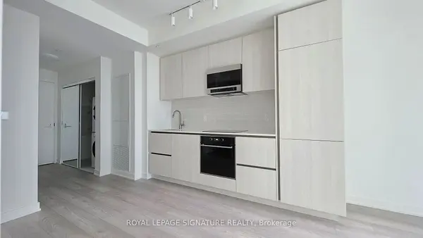 110 Broadway AVE #1304, Toronto C10, ON M4P 1V7