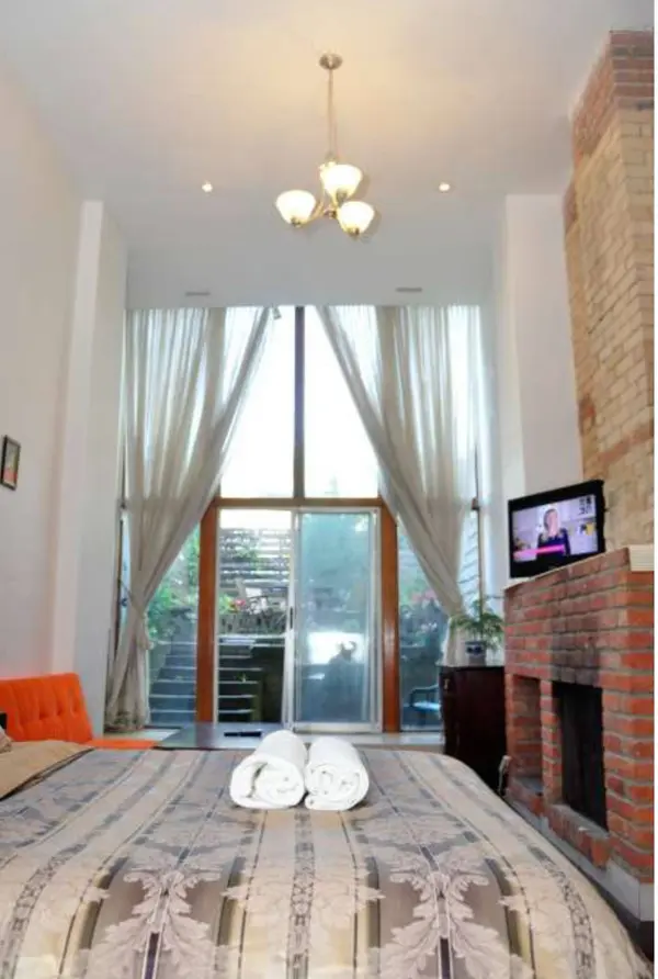 118 Shuter St ST #Master Room A Main Floor, Toronto C08, ON M5A 1V8