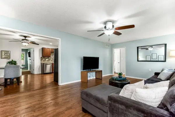 1035 S 48th TER, Kansas City, KS 66106