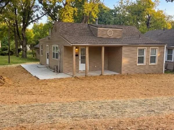 1222 Cunningham AVE, Independence, MO 64050