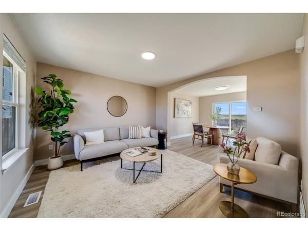 55410 E 27th, Strasburg, CO 80136