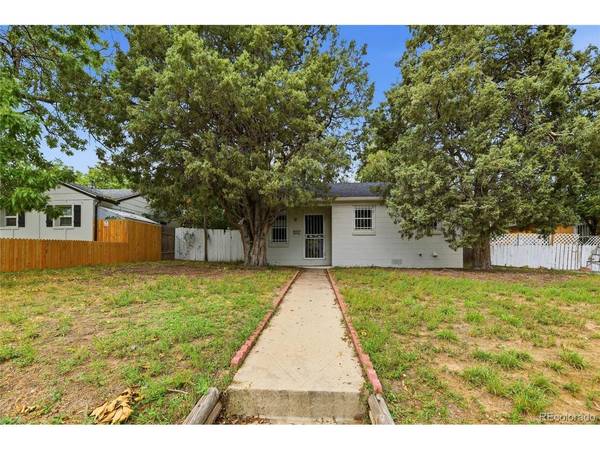 1625 Verbena, Denver, CO 80220