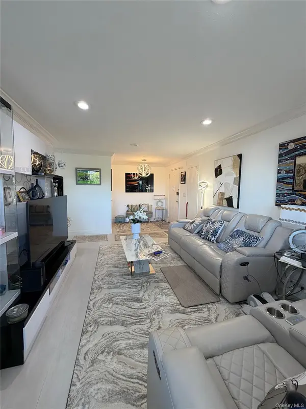 89-35 155th AVE #5C, Howard Beach, NY 11414