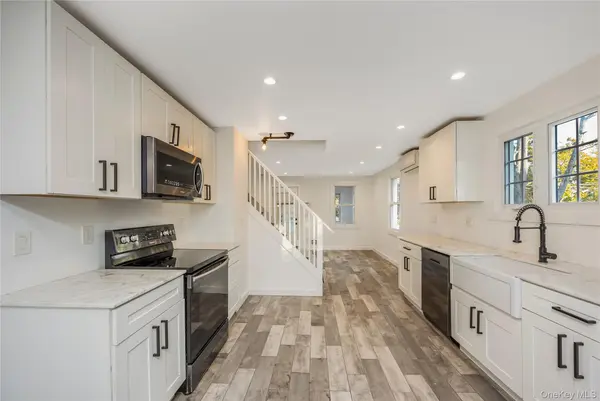 56 Orchard RD, East Patchogue, NY 11772