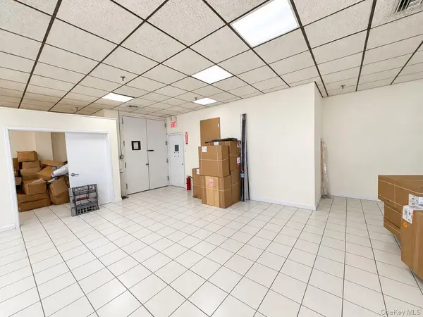 42-02 Astoria BLVD #303, Astoria, NY 11103