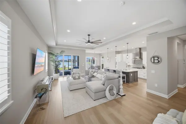 10252 CANAVERAL CIR, Sarasota, FL 34241