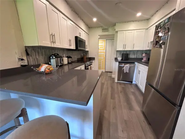 4401 S SEMORAN BLVD #4, Orlando, FL 32822