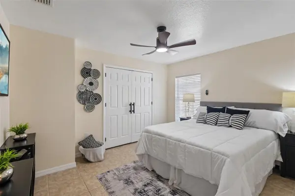 1866 BETTY LN, Clearwater, FL 33755