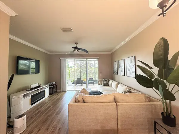 9245 HILLCROFT DR, Riverview, FL 33578