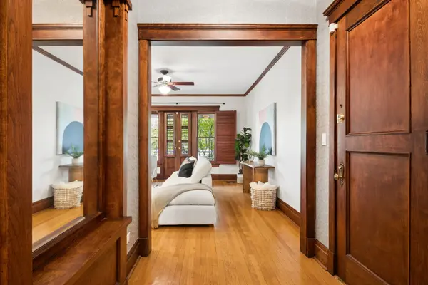3043 W LOGAN BLVD #1W, Chicago, IL 60647