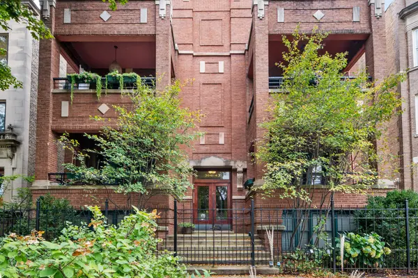 3043 W LOGAN BLVD #1W, Chicago, IL 60647