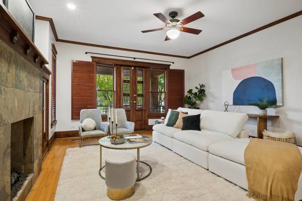 3043 W LOGAN BLVD #1W, Chicago, IL 60647