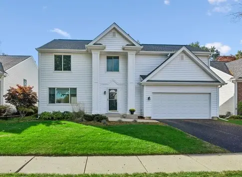 290 Rock Hall CT, Grayslake, IL 60030