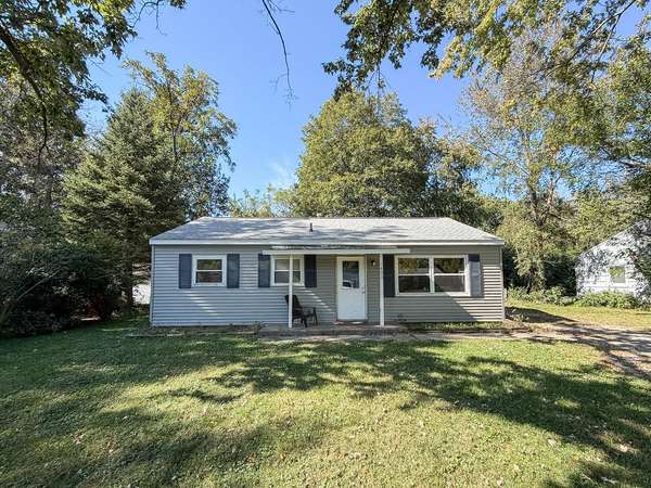 1403 Glendale DR, Champaign, IL 61821