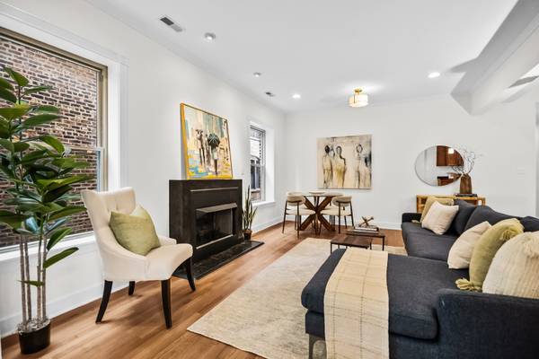 907 W Margate TER #2, Chicago, IL 60640