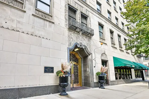 2000 N LINCOLN PARK WEST AVE #912, Chicago, IL 60614