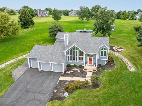 45W169 Hillview LN, Hampshire, IL 60140