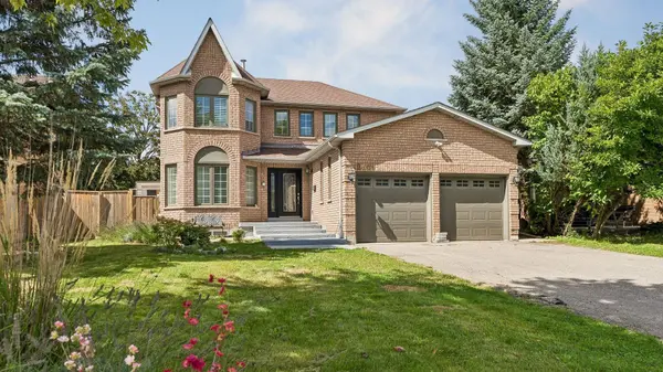 263 Chambers CRES, Newmarket, ON L3X 1T1