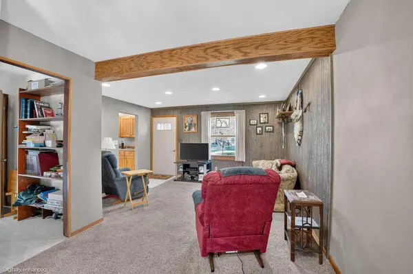 1803 Huntington RD, Waterloo, IA 50701