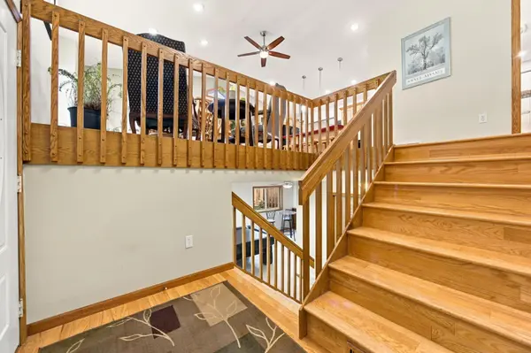 1115 Sommerset DR, West Fargo, ND 58078