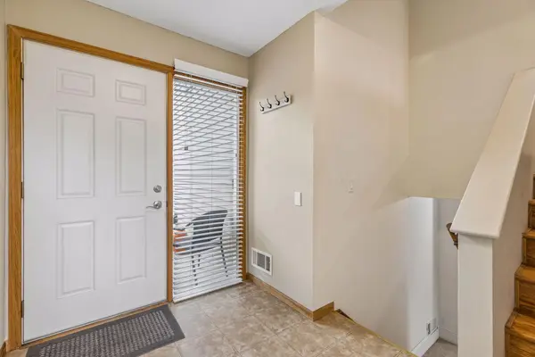 1858 Turquoise TRL, Eagan, MN 55122