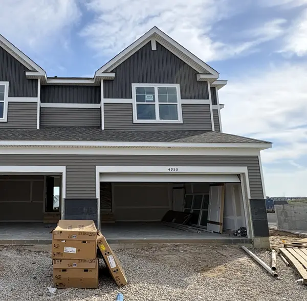 4958 Rudolf LN NW, Rochester, MN 55901