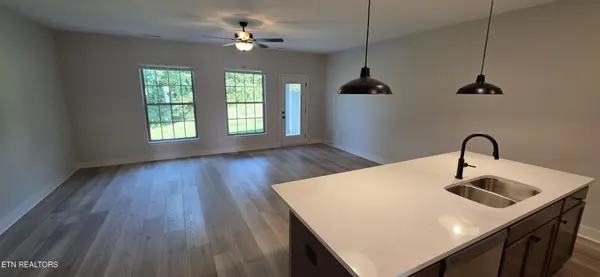 8934 Keenberg Lane, Knoxville, TN 37931
