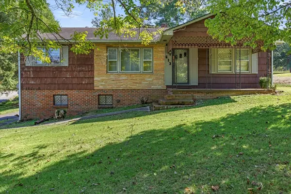 613 Central Ave, Athens, TN 37303