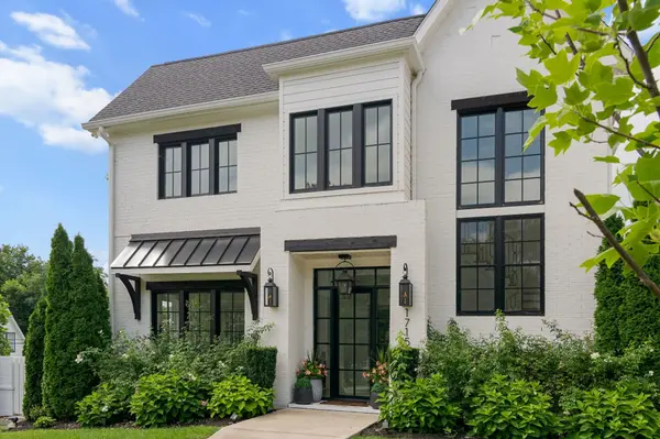 1715 Hillmont Dr, Nashville, TN 37215