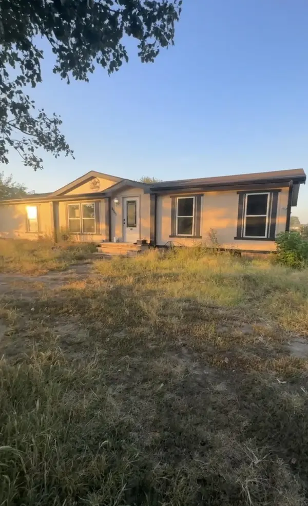 10616 Mariah Ct,  Sedgwick,  KS 67135