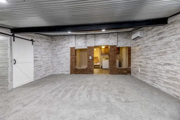 204 N Perry, Howard, KS 67349