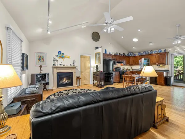 160 Caledonia RD, Landrum, SC 29356