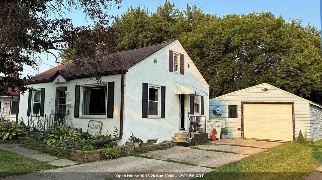 1437 14TH AVE, Green Bay, WI 54304