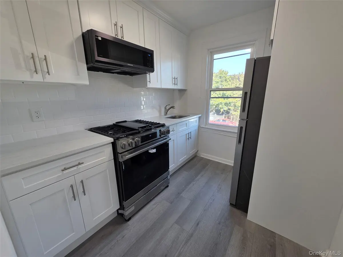 110-14 203rd ST #2, Saint Albans, NY 11412