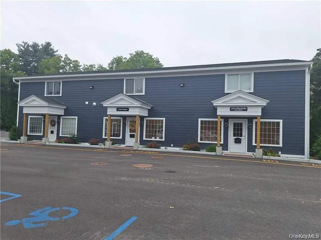 7468 S Broadway, Red Hook, NY 12571
