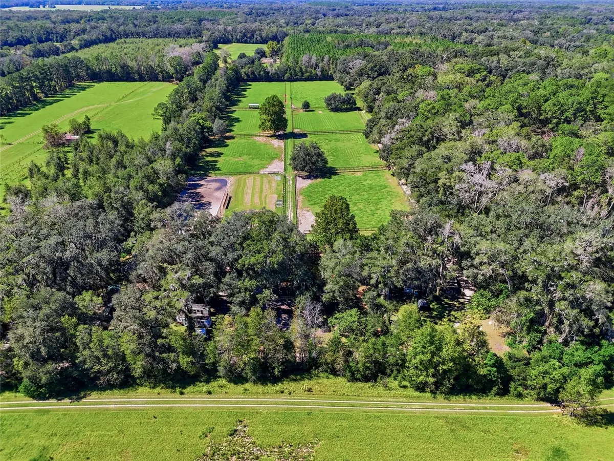 5916 NW 158TH ST, Alachua, FL 32615