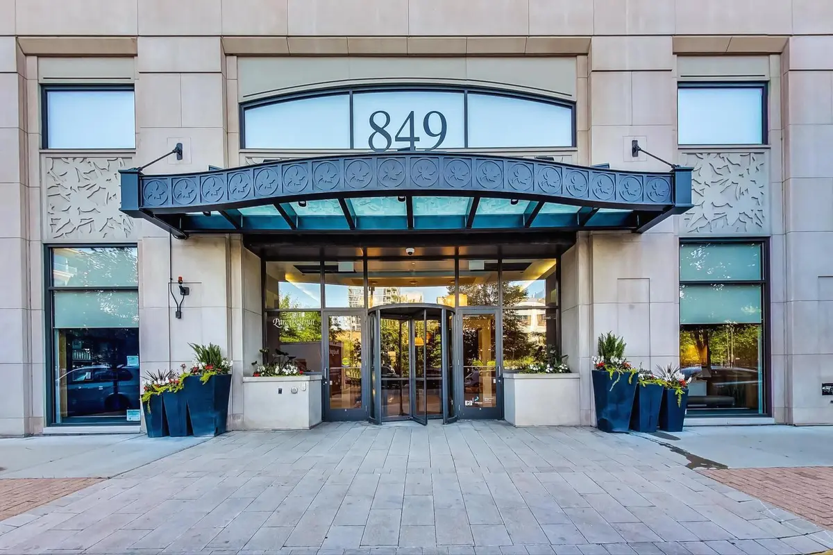 849 N FRANKLIN ST #1208, Chicago, IL 60610